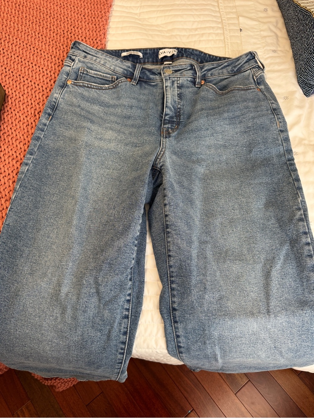 Never Worn Ava & Viv High Rise Straight Jean